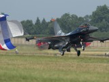 RIAT2006_028 - a Dutch F16 landing with pretty Dutch colours parachute