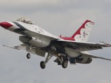 RIAT2007_001 - the Thunderbirds from the USAF display at RIAT 2007 - this the team leader taking off